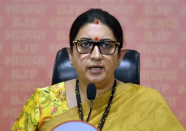 स्मृति ईरानी का अखिलेश यादव को जवाब: 'सीरियल छोड़कर संसद पर ध्यान दें'