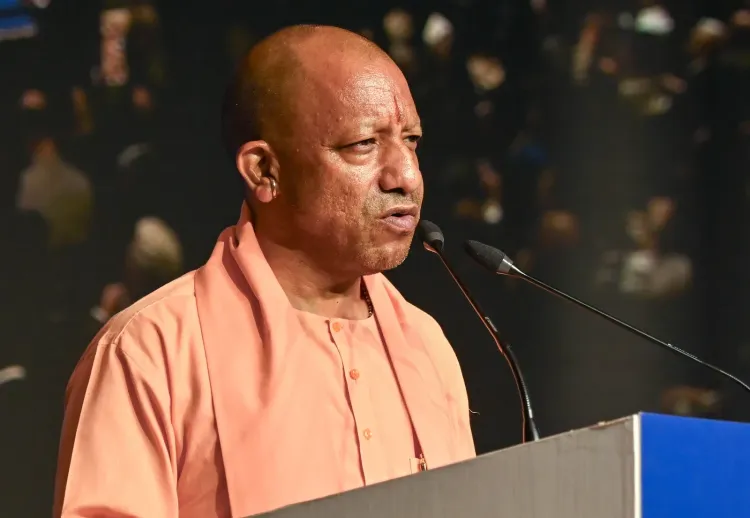 अखिलेश यादव की बेटी पर अपमानजनक टिप्पणी: CM योगी ने दिया FIR का आदेश, आजमगढ़ में कड़ी चेतावनी