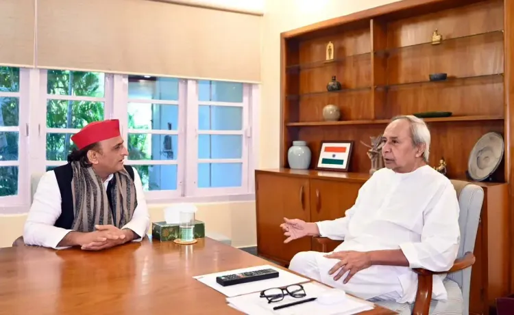 Did Akhilesh Yadav Meet Naveen Patnaik to Form an 'Anti-BJP' Coalition?