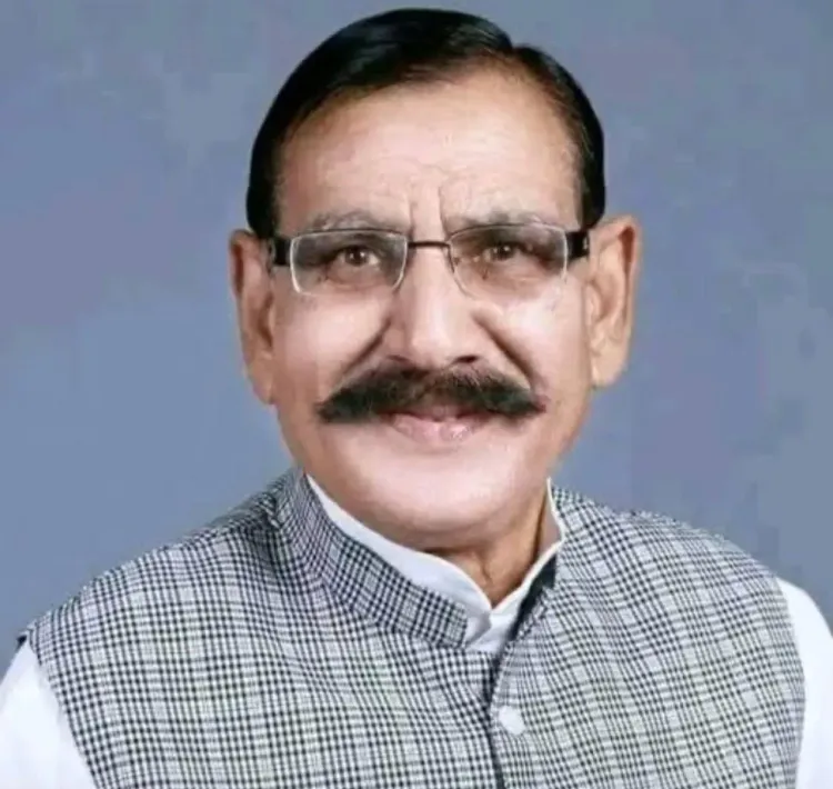 Akhilesh Yadav mourns death of ex-MLA Omkar Singh Yadav