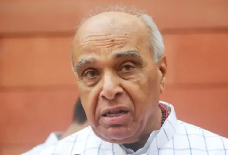 राम मंदिर चढ़ावा विवाद: BJP सांसद जगदंबिका पाल का अखिलेश यादव पर हमला, बोले — करोड़ों श्रद्धालुओं की आस्था पर प्रहार