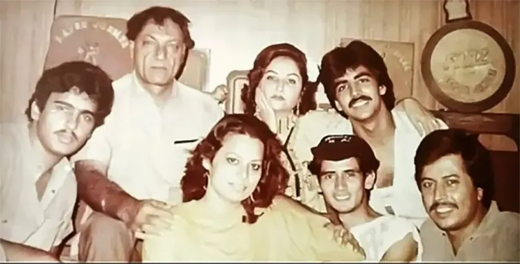 Did Akshay Kumar Pay Tribute to His Guru Madhumati After Her Demise?