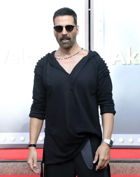 Did Akshay Kumar say Guru Nanak Jayanti reminds us to spread love?