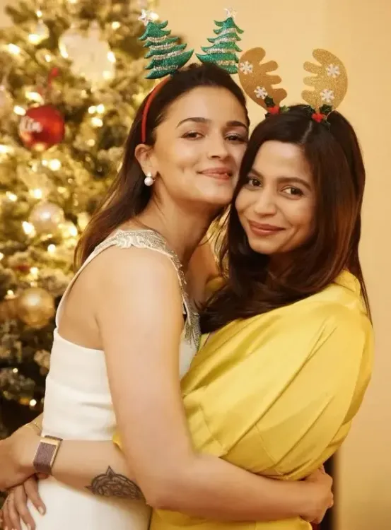 Alia Bhatt Expresses Overflowing Love for Sister Shaheen's Engagement