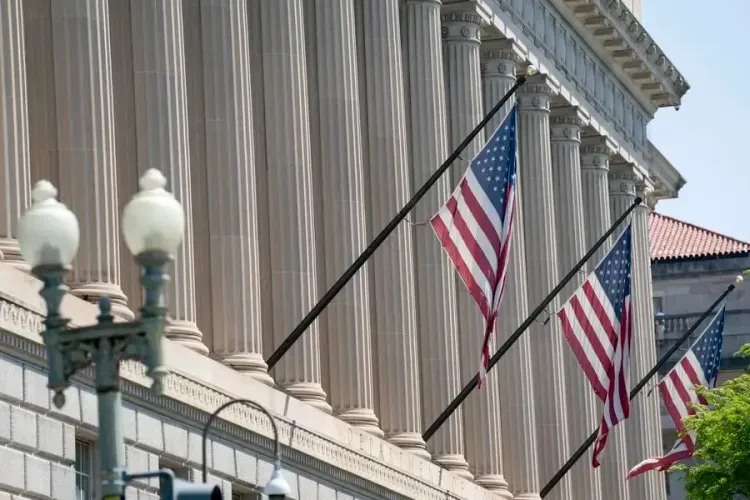 अमेरिका ने 60 देशों में जबरन मजदूरी पर जांच का किया आगाज