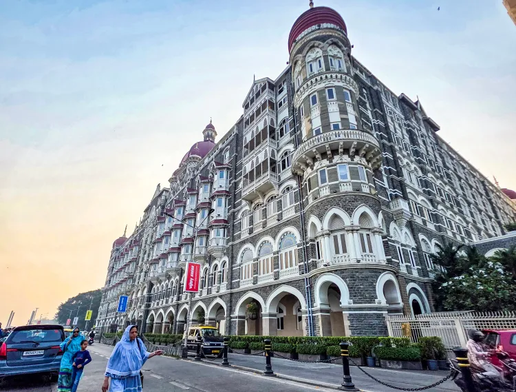 क्या अमेरिकी दूतावास ने 26/11 में मारे गए लोगों को श्रद्धांजलि दी और आतंकवाद के खिलाफ भारत की लड़ाई का समर्थन किया?