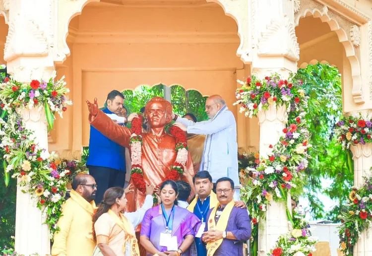 Amit Shah pays floral tribute to Annabhau Sathe in Pune