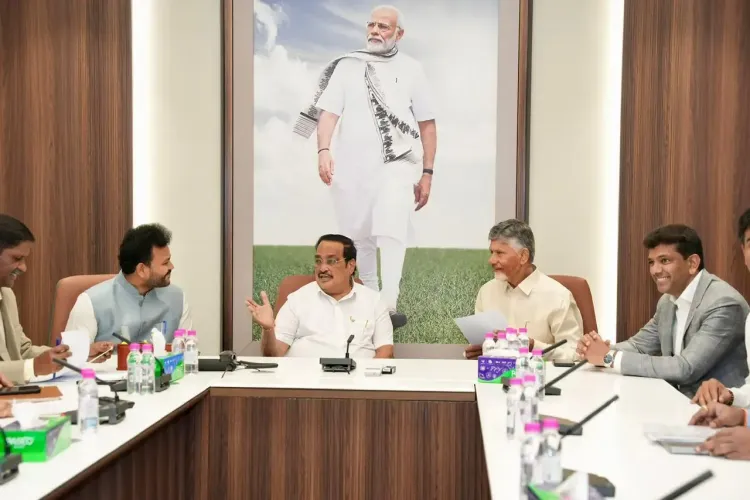 What Proposals Did Andhra Pradesh CM Present for the Polavaram-Nallamala Sagar Project?