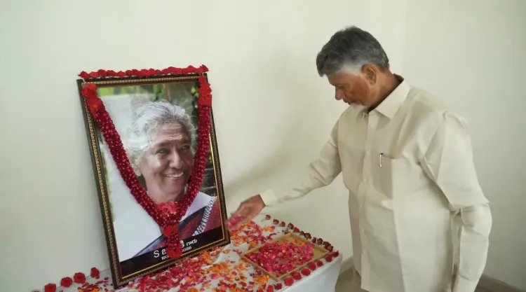 एस. जानकी के निधन पर CM चंद्रबाबू नायडू ने दी श्रद्धांजलि, 'दक्षिण की नाइटिंगेल' को याद किया