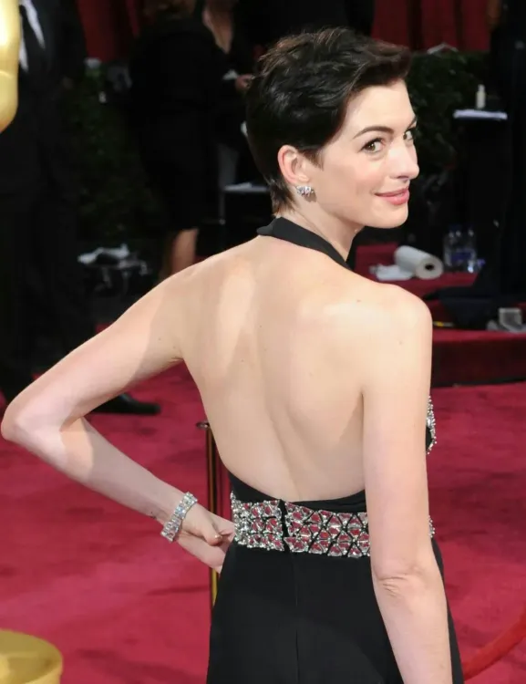 Anne Hathaway on 5 films in 2026: 'This is very fun, extremely surreal'