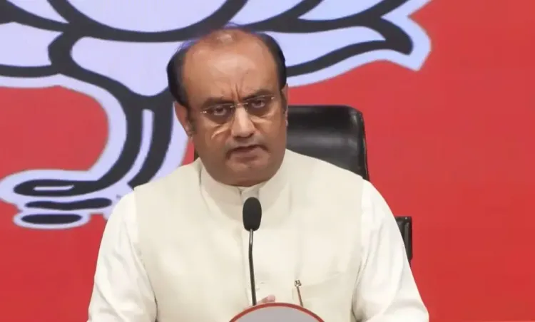 राहुल गांधी के SIR और चुनाव आयोग पर सवालों पर BJP का तीखा पलटवार, त्रिवेदी बोले — 'आरोप तथ्यहीन'