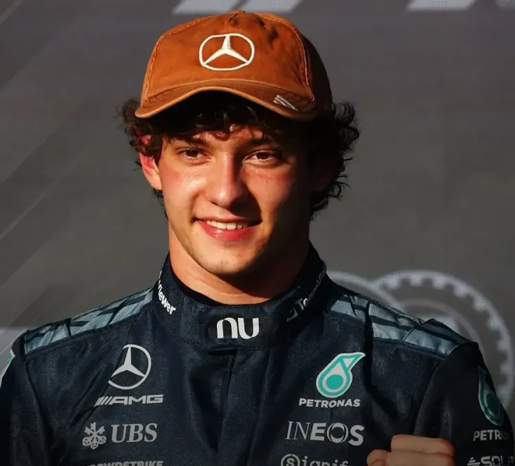 Antonelli takes pole at 2026 United States GP, Verstappen P2