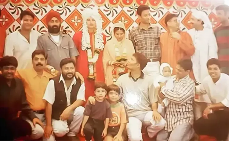 Anup Soni Remembers Irrfan Khan with Rare Theatre Throwback