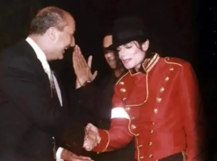 Anupam Kher Recalls Meeting Michael Jackson in Mumbai: 'You Were Magic'