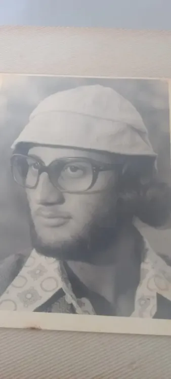 Anupam Kher Reflects: 'Confidence is the Ultimate Hairstyle' from His Early Industry Days