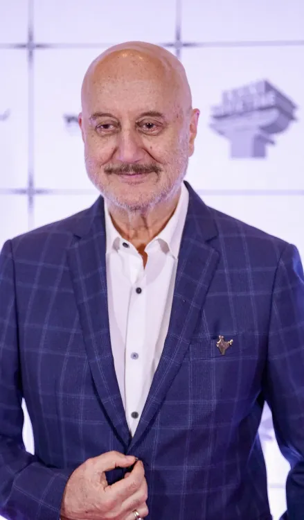 Anupam Kher turns producer for Bengali film 'Shuru Theke Shuru' after 26 years