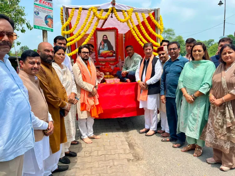 Anurag Thakur joins Kalash Yatra in Una for Guru Ravidas 650th Jayanti