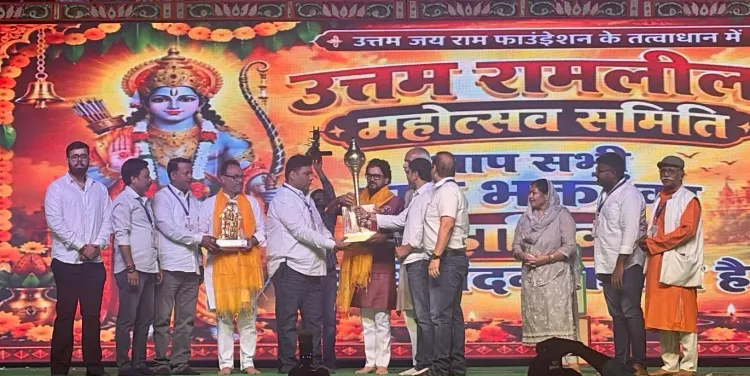 Anurag Thakur joins RK Puram Ramleela with LG Sandhu