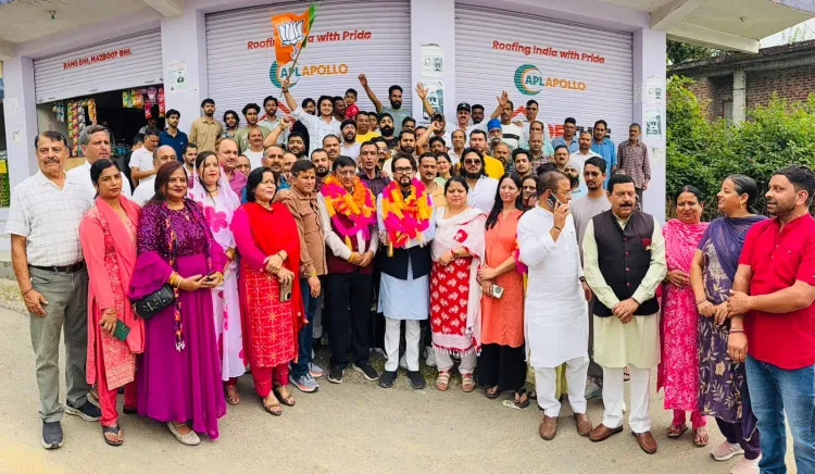 Anurag Thakur Slams Congress Govt in Himachal, Eyes 2027