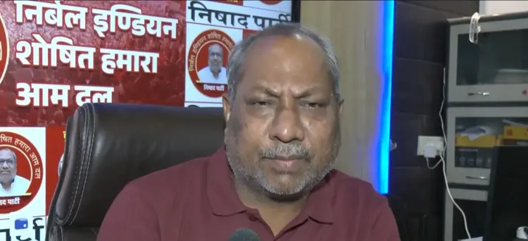 अखिलेश पर संजय निषाद का तीखा प्रहार: 'खून के रिश्तों पर भरोसा नहीं, दूसरों के साथ क्या करेंगे'
