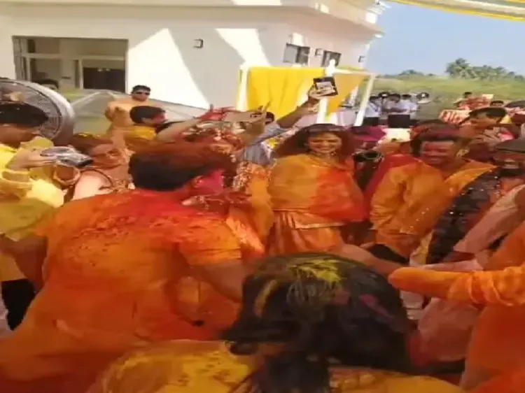 क्या स्मृति मंधाना और पलाश मुच्छल की हल्दी सेरेमनी में थिरका रंग?