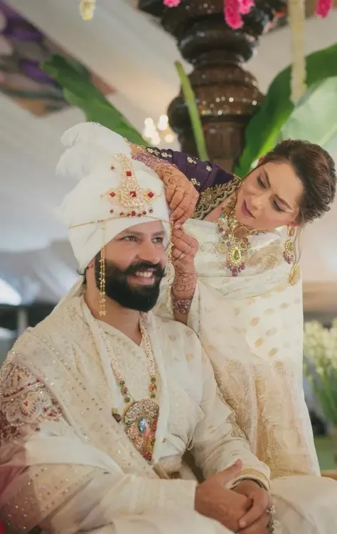 Sonalee Kulkarni plays groomsmaid at brother's Marathi-Punjabi wedding