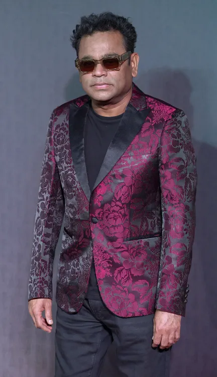 AR Rahman praises Sonu Nigam's romantic voice for Batwara 1947