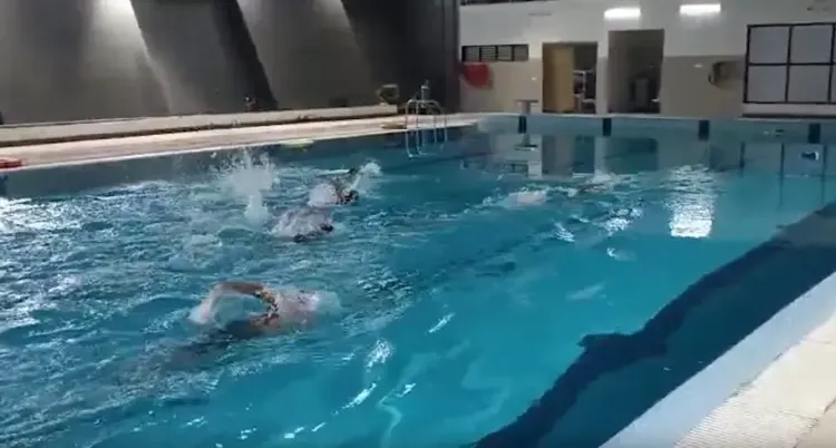 क्या गुजरात के इस शहर में सर्दियों में गर्म पानी में स्विमिंग करना अद्भुत है?