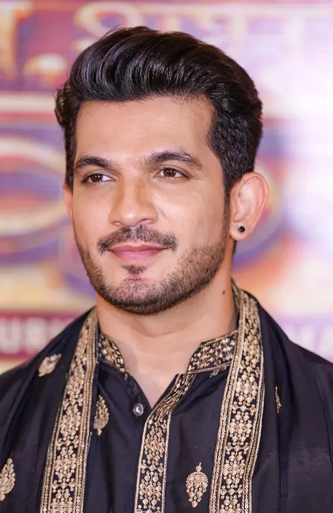 Arjun Bijlani tells Harshad Chopda his bond with Shivangi Joshi 'seems like a love angle'