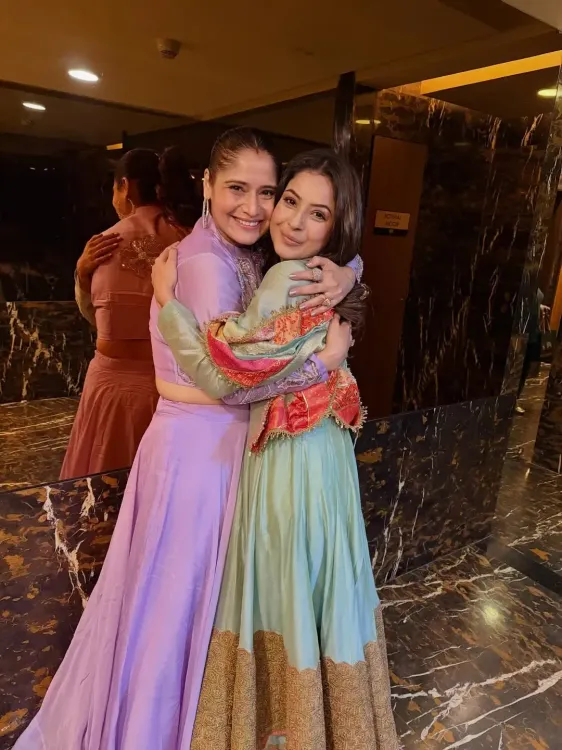 Did Arti Singh Just Reveal How Shehnaaz Gill's 'Ikk Kudi' Made Her Emotional?