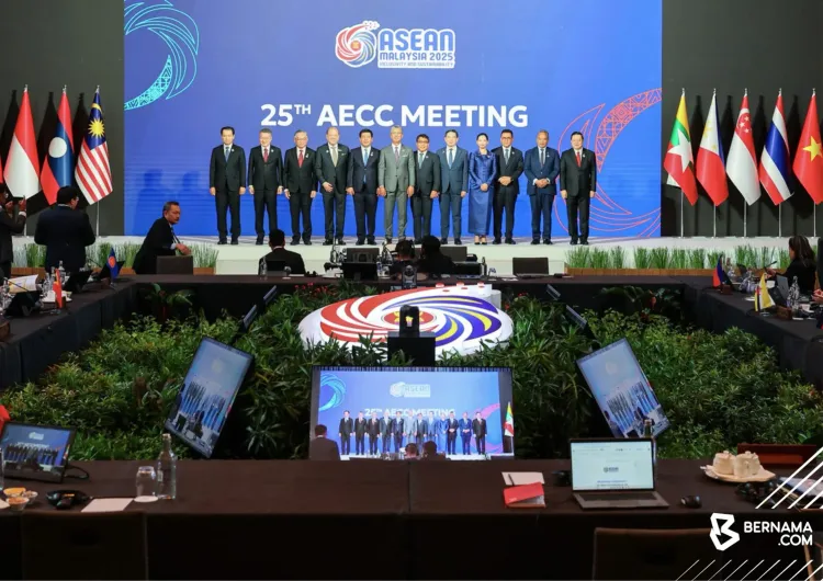 How Are ASEAN Economic Ministers Promoting Greater Regional Integration?