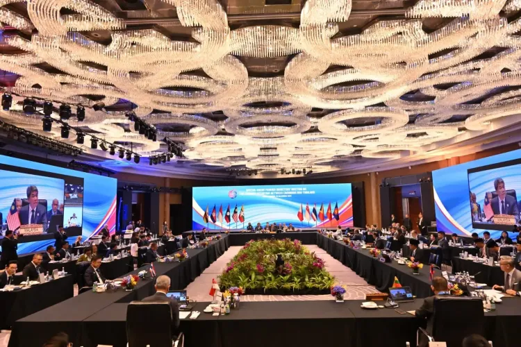 What Are ASEAN Foreign Ministers Urging Cambodia and Thailand to Do?