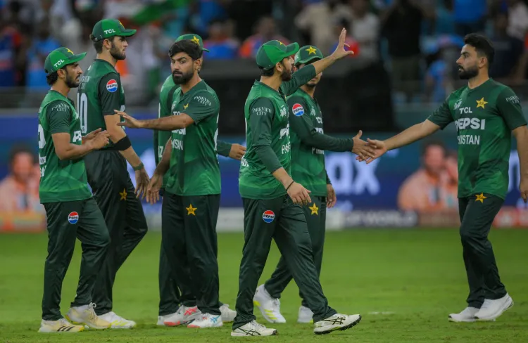 What Caused the Delay in the Asia Cup Match Between Pakistan and UAE?