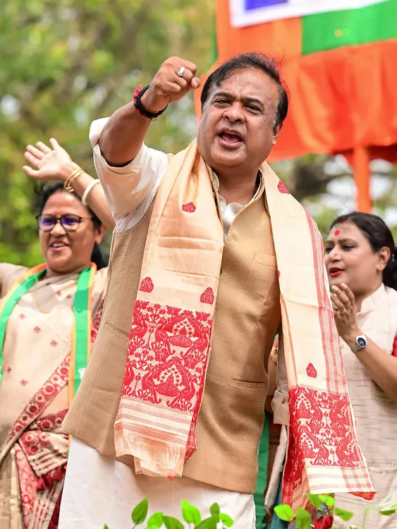 Himanta Biswa Sarma Seeks Blessings at Kamakhya Temple Amid Assam Elections