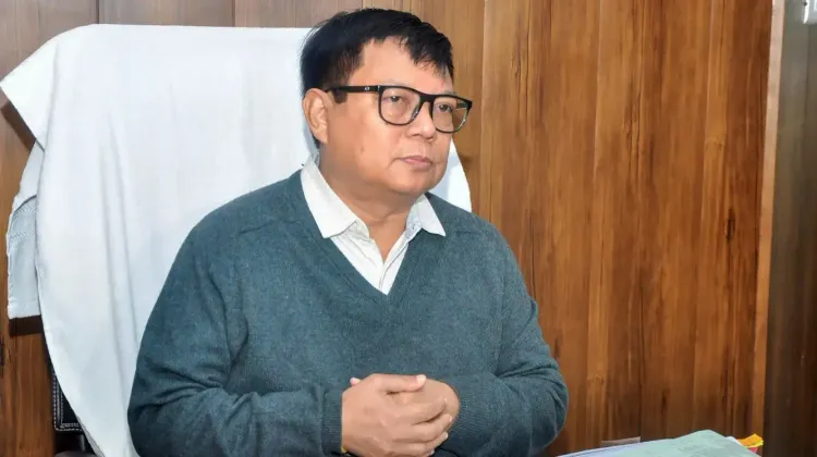 क्या असम में विपक्ष के नेता पर भाजपा एजेंट होने का आरोप है?