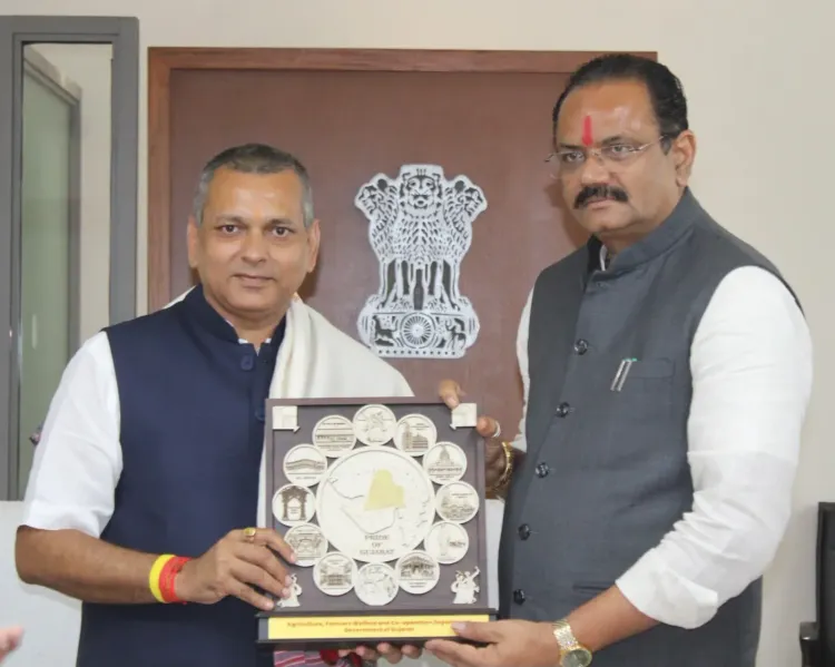 असम के सहकारिता मंत्री कौशिक राय ने गांधीनगर में जीतू वघानी से सीखा गुजरात का चीनी सहकारिता मॉडल