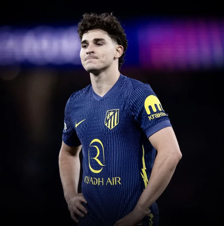 Julian Alvarez reports for Atletico Madrid pre-season amid transfer talk