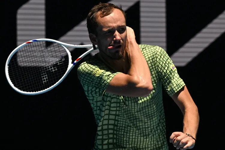 Can Medvedev's Vintage Comeback Over Marozsan Propel Him to Round 4?