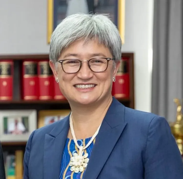 Are Australian Military Assets Being Deployed to the Middle East for Citizen Evacuation?