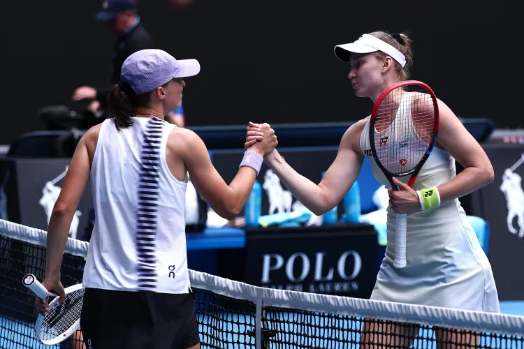 क्या ऑस्ट्रेलियन ओपन में इगा स्वियाटेक ने एलेना रायबाकिना के खिलाफ हारकर बड़ा उलटफेर किया?