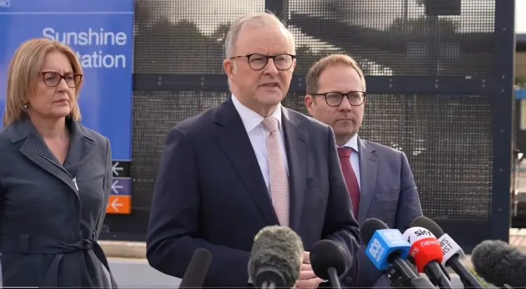 Australian PM Declared Champion of Initial Election Debate
