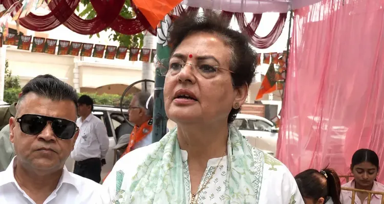 एसआईआर से अवैध मतदाताओं की होगी पहचान, राष्ट्रीय सुरक्षा के लिए ज़रूरी: भाजपा सांसद रेखा शर्मा