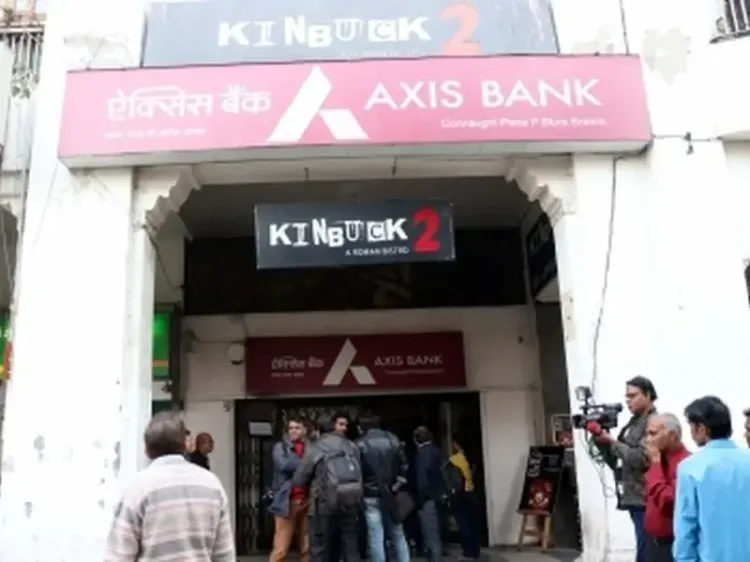 Axis Bank Cuts 3,000 Jobs as Tech Spending Lifts Productivity