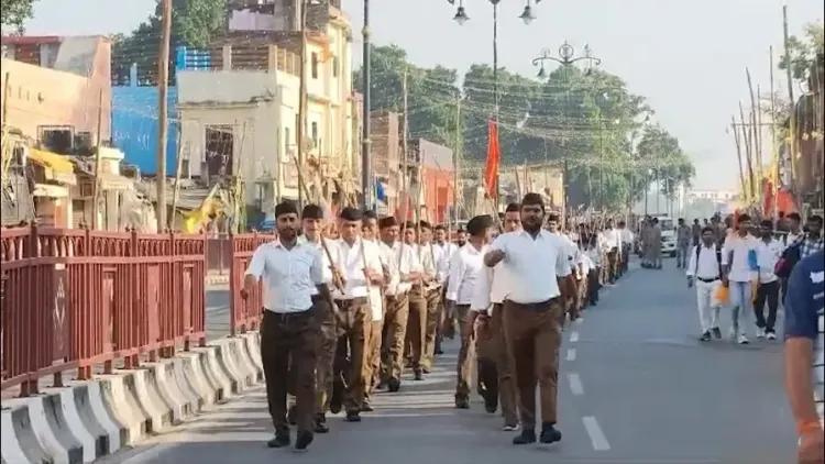 आरएसएस का विजयादशमी पर अयोध्या में शौर्य प्रदर्शन, संघ स्थापना के 100 वर्ष पर रामलला नगर से पथ संचलन