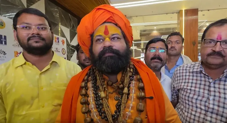अखिलेश यादव ने अयोध्या में रामलला के दर्शन नहीं किए, धार्मिक मंच पर राजनीति की: महंत राजू दास