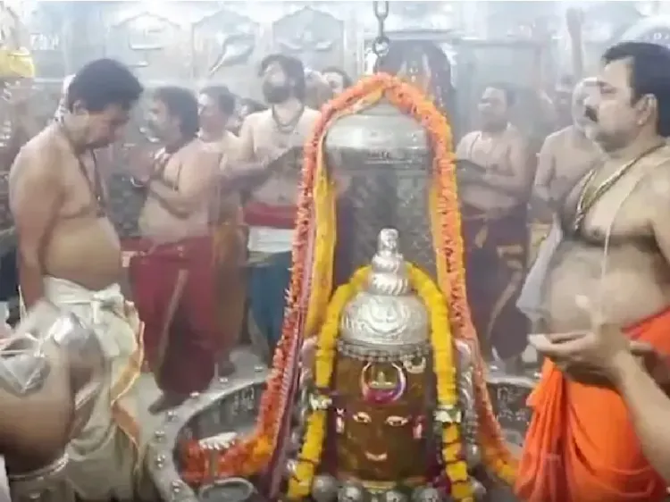 महाकालेश्वर मंदिर में रंग पंचमी का भव्य उत्सव, बाबा का अनोखा श्रृंगार