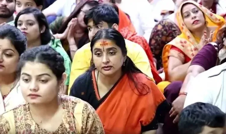महाकालेश्वर मंदिर में मालविका अविनाश ने की पूजा, PM मोदी के 12 वर्ष और दीर्घायु की माँगी दुआ