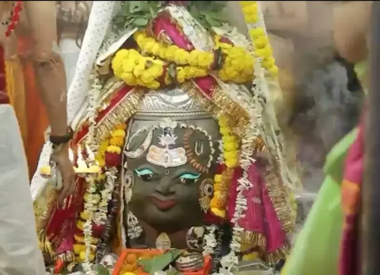 उज्जैन महाकालेश्वर मंदिर में आश्विन पूर्णिमा पर भस्म आरती, त्रिपुंड शृंगार से भक्त भावविभोर