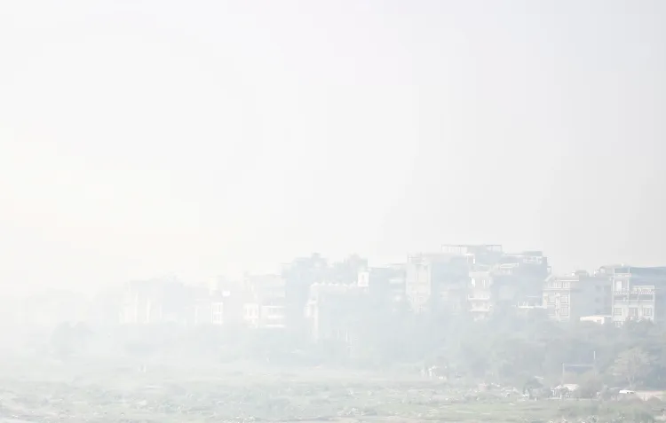 क्या बढ़ा प्रदूषण तापमान को गिराएगा? वायु गुणवत्ता ‘बेहद खराब’ श्रेणी में, ग्रेप का अगला चरण जल्द लागू हो सकता है