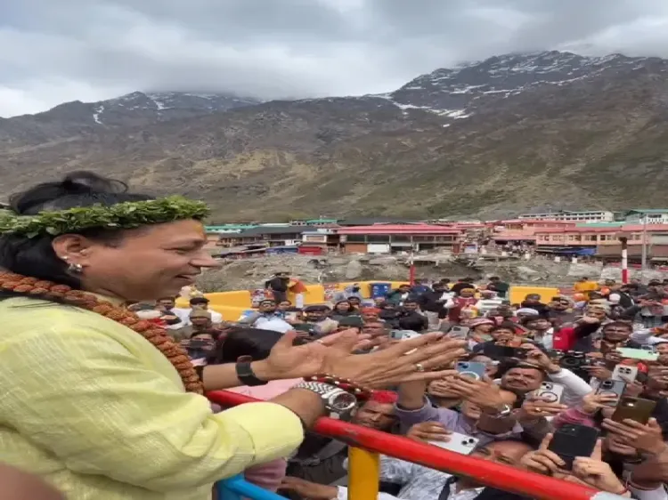 बद्रीनाथ धाम में कैलाश खेर की भक्ति: 'जोगी' एल्बम के बाद नारायण जाप से झूमे श्रद्धालु